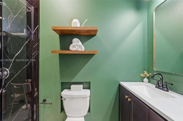 11456 W 33rd Way, Hialeah, FL 33018