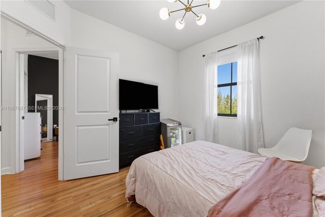 11456 W 33rd Way, Hialeah, FL 33018