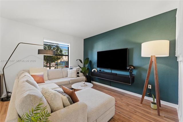 11456 W 33rd Way, Hialeah, FL 33018