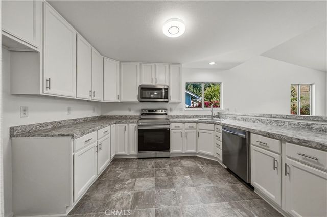 19662 Mountain N, Hidden Valley Lake, CA 95467