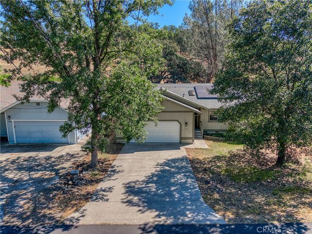 19662 Mountain N, Hidden Valley Lake, CA 95467