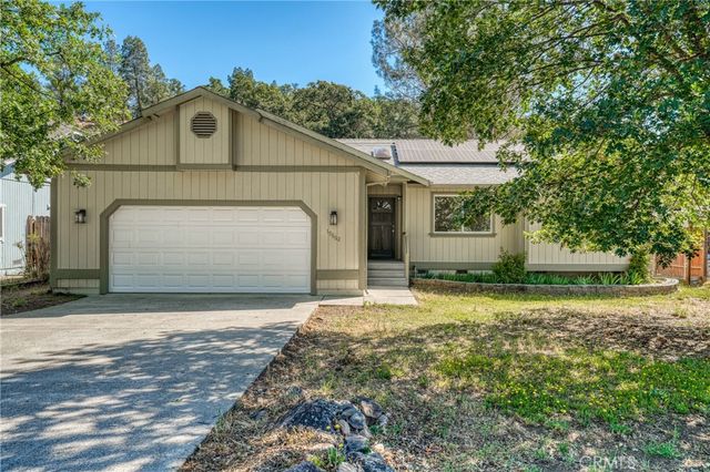 19662 Mountain N, Hidden Valley Lake, CA 95467
