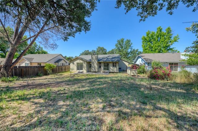 19662 Mountain N, Hidden Valley Lake, CA 95467