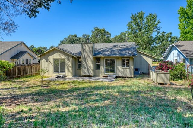 19662 Mountain N, Hidden Valley Lake, CA 95467