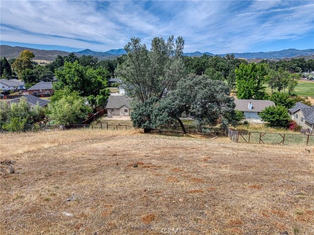 19662 Mountain N, Hidden Valley Lake, CA 95467