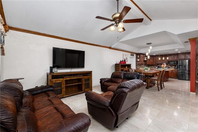 118 J. R. Becerra Avenue, Progreso, TX 78596