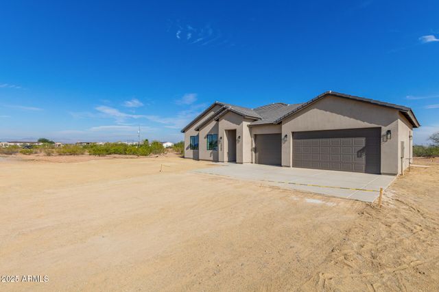 28309 N 220th Drive, Wittmann, AZ 85361