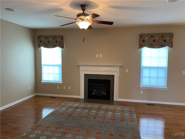 107 Shaker, Camillus, NY 13031