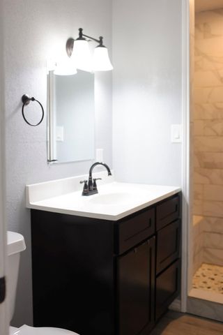 407 Tamarind Street, Lake Jackson, TX 77566