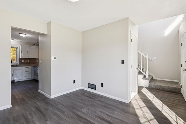 1187 S 51st Street, West Des Moines, IA 50265