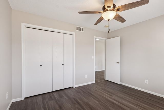 1187 S 51st Street, West Des Moines, IA 50265