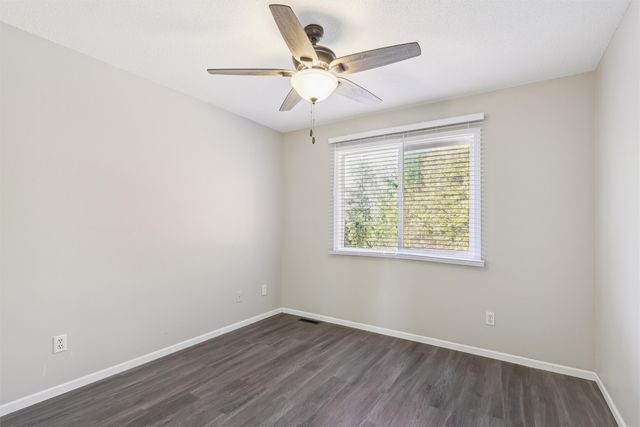 1187 S 51st Street, West Des Moines, IA 50265