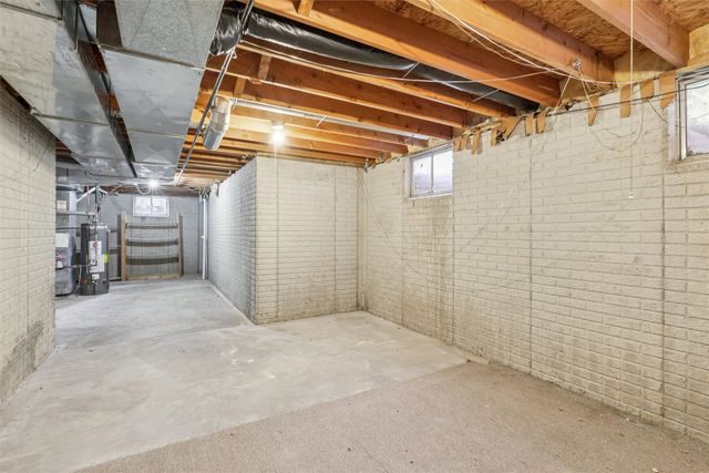 1187 S 51st Street, West Des Moines, IA 50265