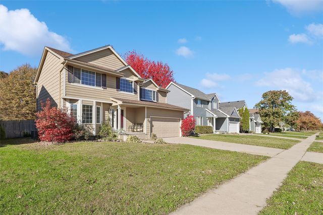 1187 S 51st Street, West Des Moines, IA 50265