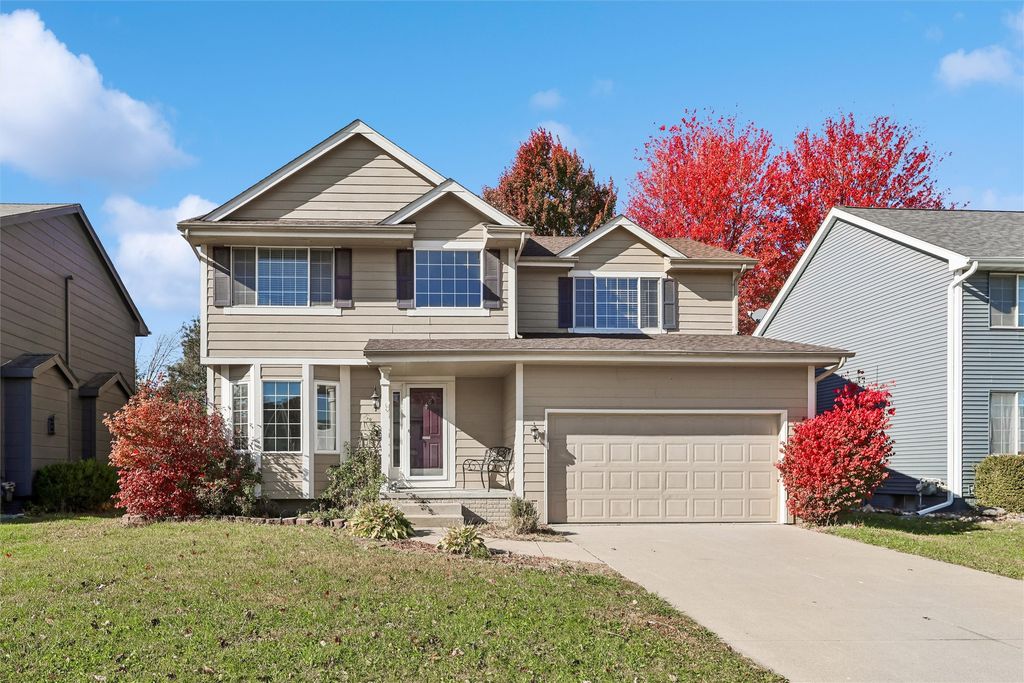 1187 S 51st Street, West Des Moines, IA 50265