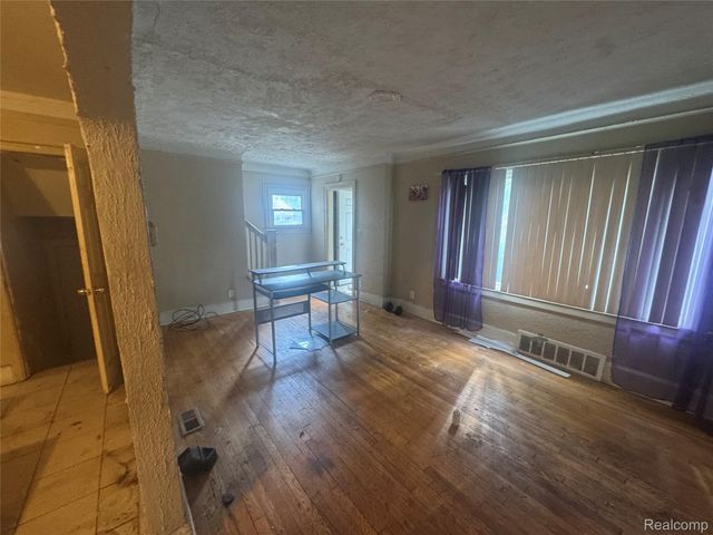 16536 Cheyenne Street, Detroit, MI 48235