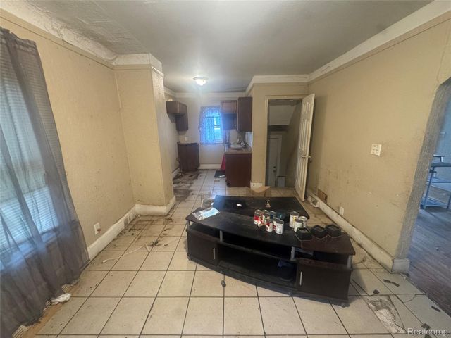 16536 Cheyenne Street, Detroit, MI 48235
