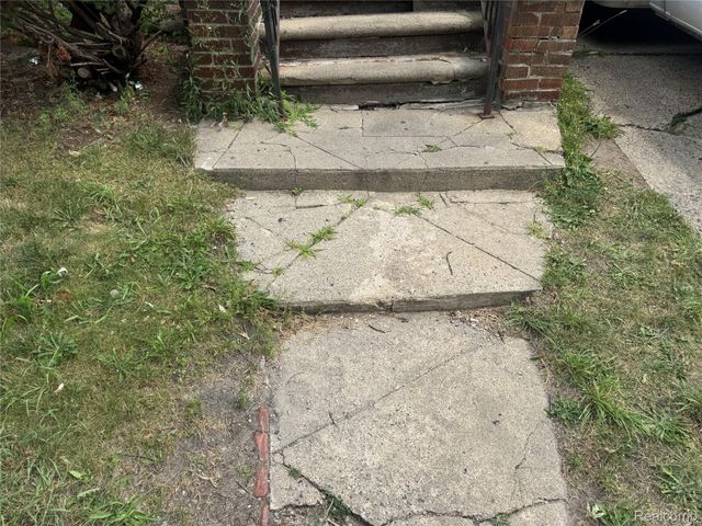 16536 Cheyenne Street, Detroit, MI 48235