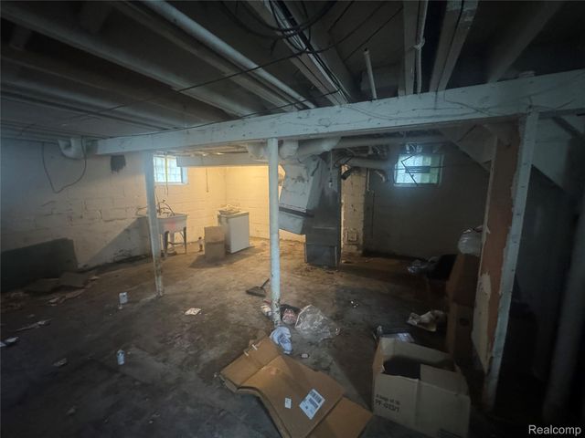 16536 Cheyenne Street, Detroit, MI 48235