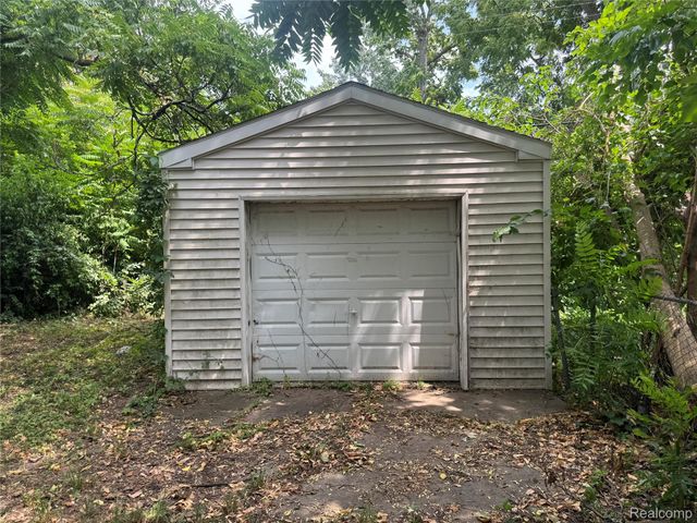 16536 Cheyenne Street, Detroit, MI 48235