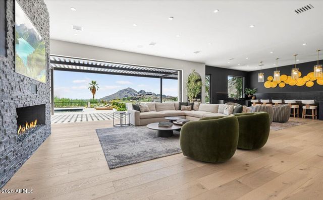 7347 N RED LEDGE Drive, Paradise Valley, AZ 85253