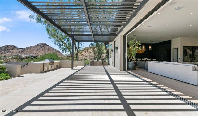 7347 N RED LEDGE Drive, Paradise Valley, AZ 85253