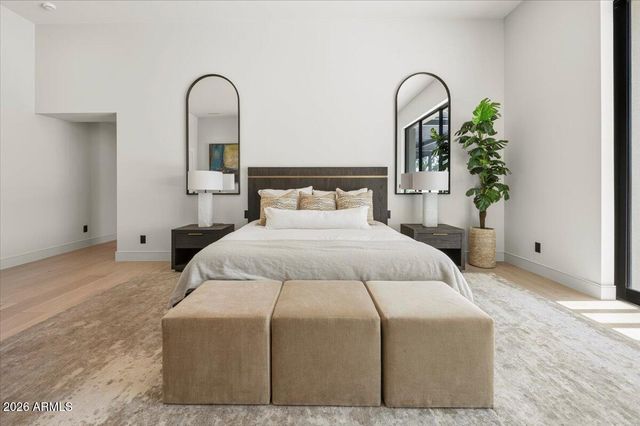 7347 N RED LEDGE Drive, Paradise Valley, AZ 85253