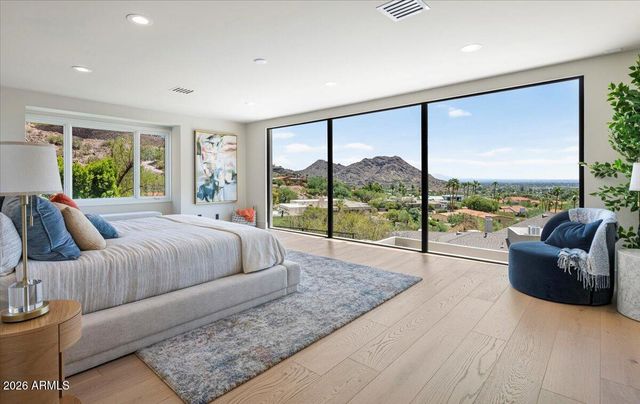 7347 N RED LEDGE Drive, Paradise Valley, AZ 85253