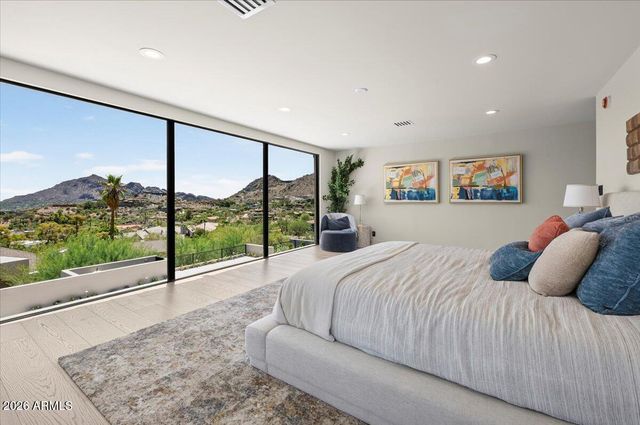 7347 N RED LEDGE Drive, Paradise Valley, AZ 85253
