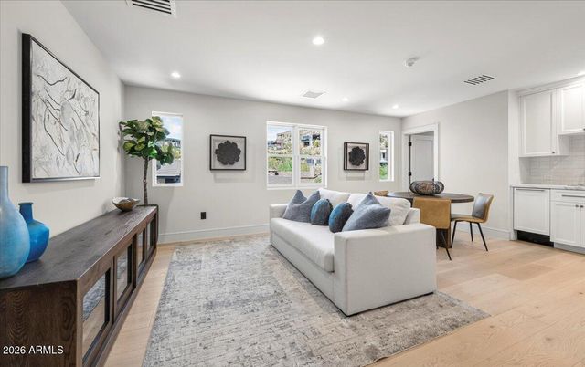 7347 N RED LEDGE Drive, Paradise Valley, AZ 85253