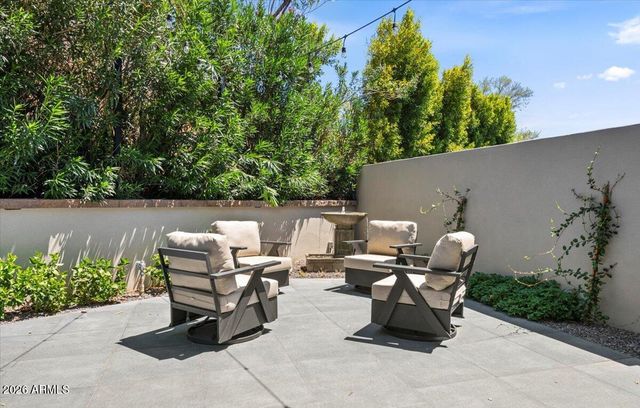7347 N RED LEDGE Drive, Paradise Valley, AZ 85253