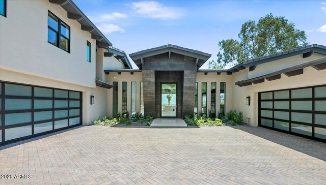 7347 N RED LEDGE Drive, Paradise Valley, AZ 85253