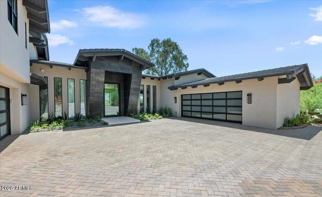 7347 N RED LEDGE Drive, Paradise Valley, AZ 85253