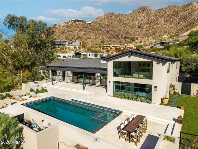 7347 N RED LEDGE Drive, Paradise Valley, AZ 85253