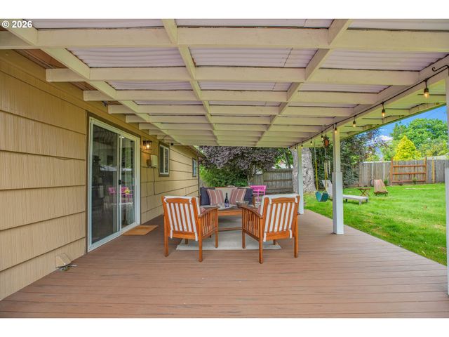 13295 Sw OAKWOOD St, Beaverton, OR 97005