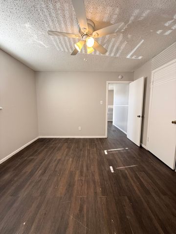 922 44th Street, A, Lubbock, TX 79412