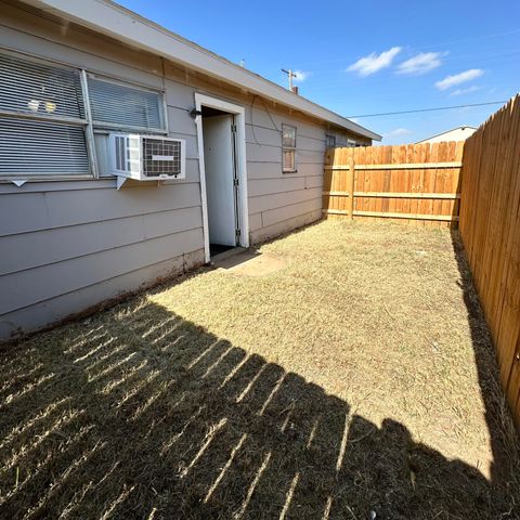 922 44th Street, A, Lubbock, TX 79412