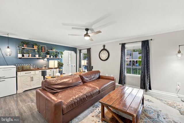 11901 HICKORY CREEK DR, Fredericksburg, VA 22407