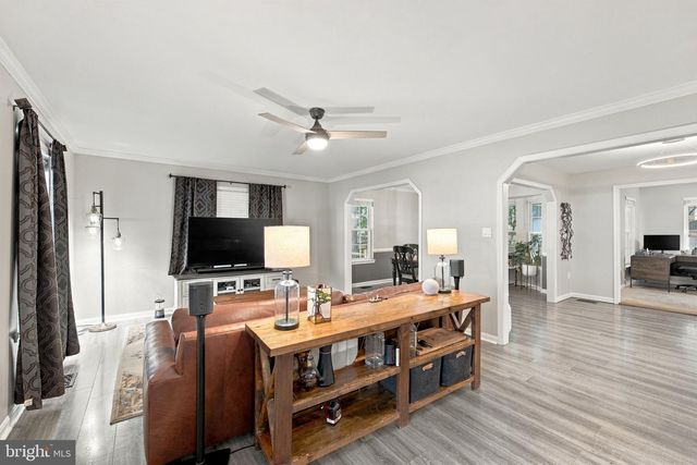 11901 HICKORY CREEK DR, Fredericksburg, VA 22407