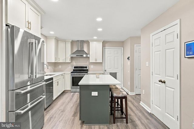 11901 HICKORY CREEK DR, Fredericksburg, VA 22407
