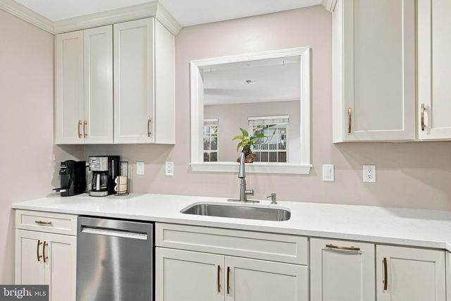 11901 HICKORY CREEK DR, Fredericksburg, VA 22407