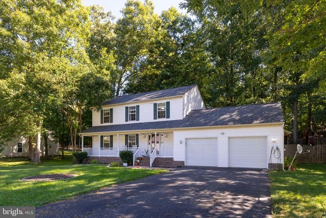 11901 HICKORY CREEK DR, Fredericksburg, VA 22407