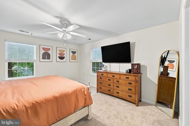 11901 HICKORY CREEK DR, Fredericksburg, VA 22407