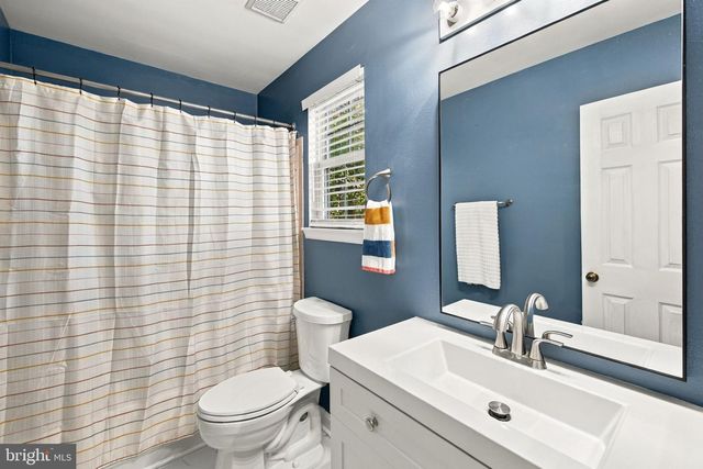 11901 HICKORY CREEK DR, Fredericksburg, VA 22407