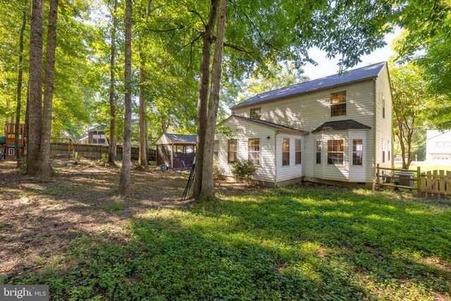 11901 HICKORY CREEK DR, Fredericksburg, VA 22407