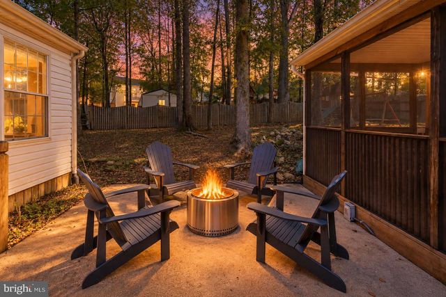 11901 HICKORY CREEK DR, Fredericksburg, VA 22407