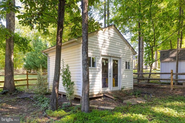 11901 HICKORY CREEK DR, Fredericksburg, VA 22407