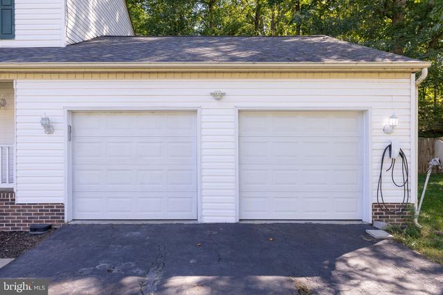 11901 HICKORY CREEK DR, Fredericksburg, VA 22407