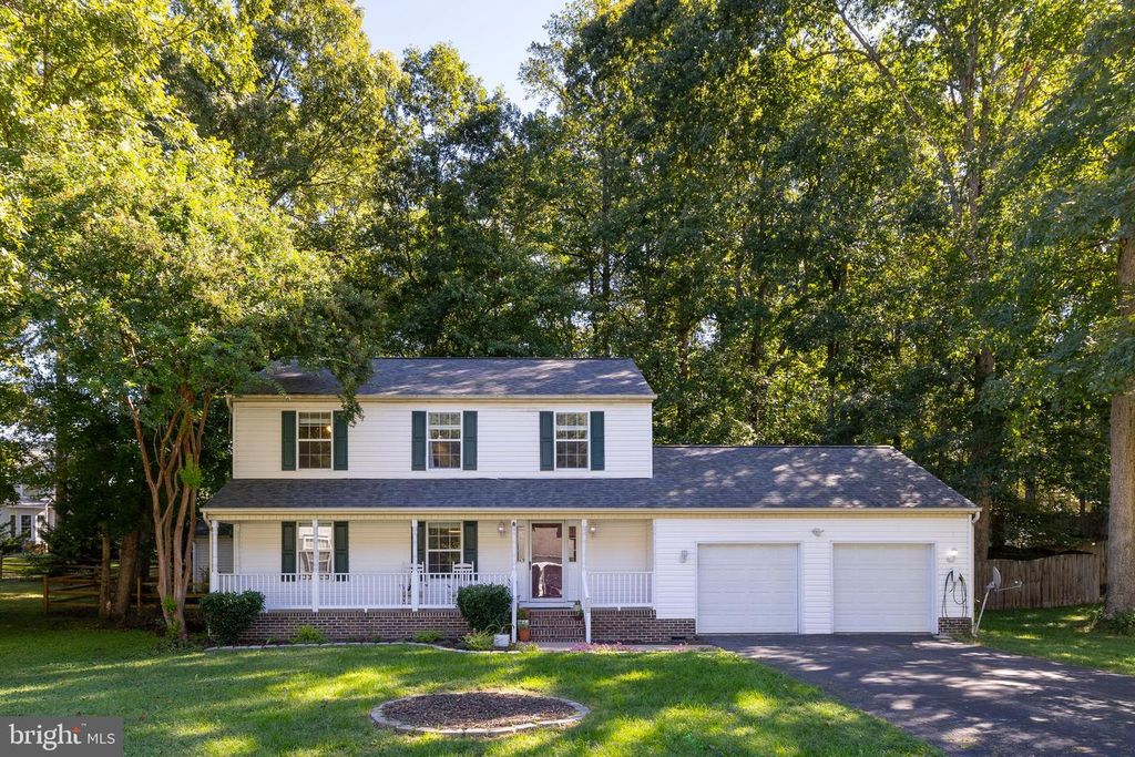 11901 HICKORY CREEK DR, Fredericksburg, VA 22407