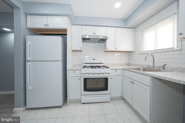 7218 RADBOURNE RD, Upper Darby, PA 19082